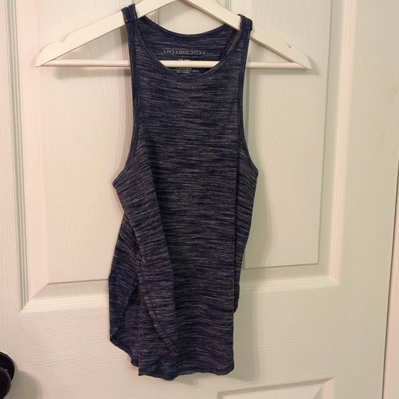 Racerback Tee Bundle! From Volcom & Love Love Dream, 2 Stretchy Tops in Size Sm - Picture 2 of 2